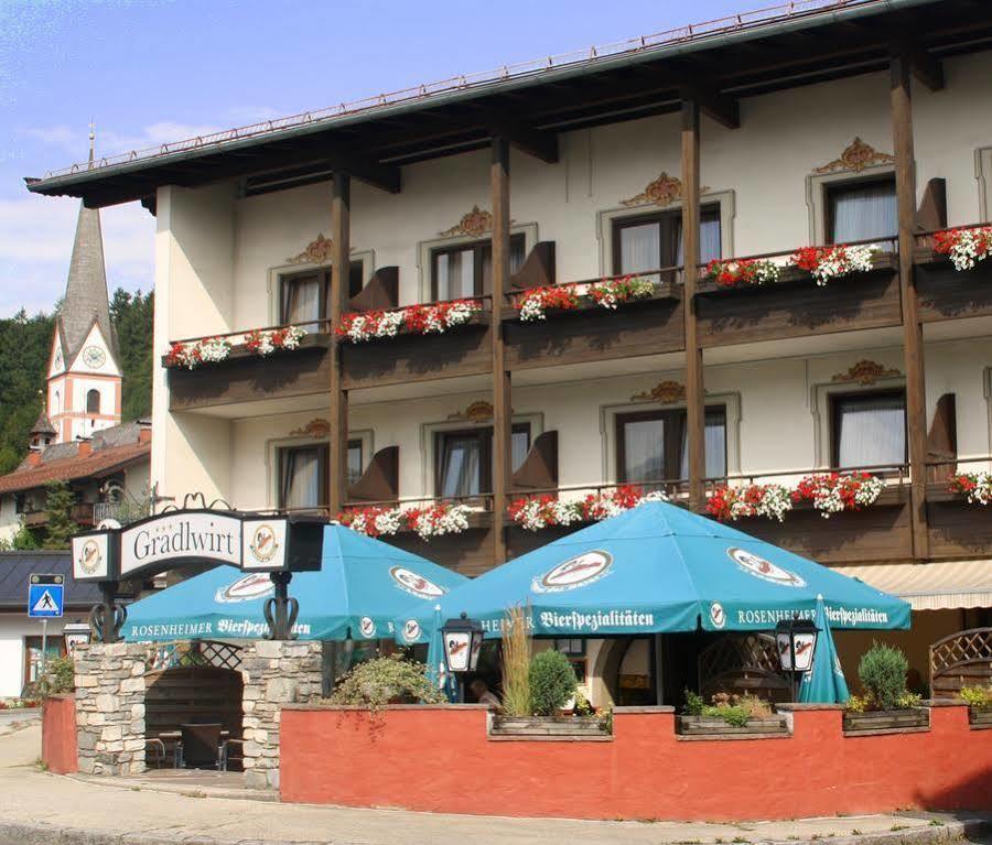 Hotel Restaurant Gradlwirt Niederndorf  エクステリア 写真