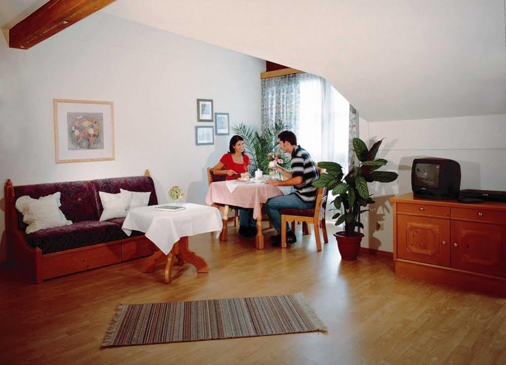 Hotel Restaurant Gradlwirt Niederndorf  エクステリア 写真