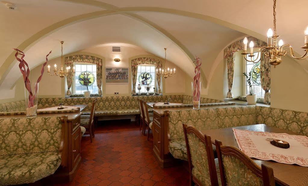 Hotel Restaurant Gradlwirt Niederndorf  エクステリア 写真
