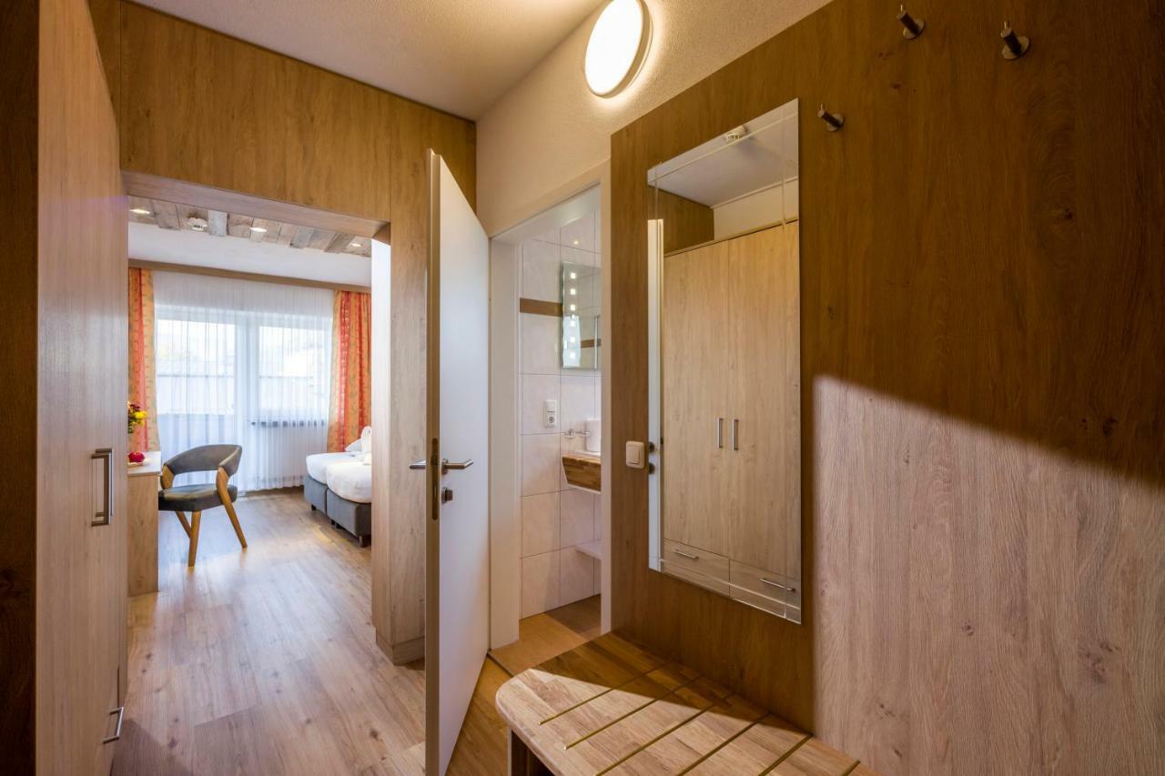 Hotel Restaurant Gradlwirt Niederndorf  エクステリア 写真