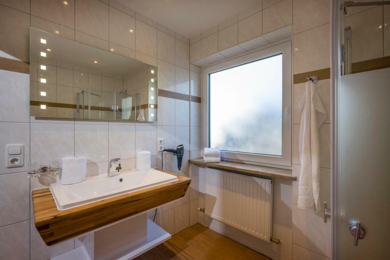 Hotel Restaurant Gradlwirt Niederndorf  エクステリア 写真