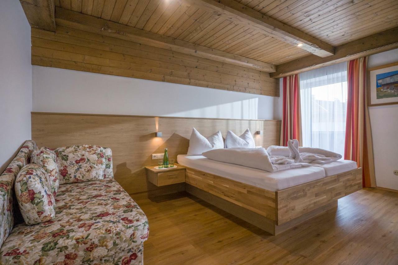 Hotel Restaurant Gradlwirt Niederndorf  エクステリア 写真
